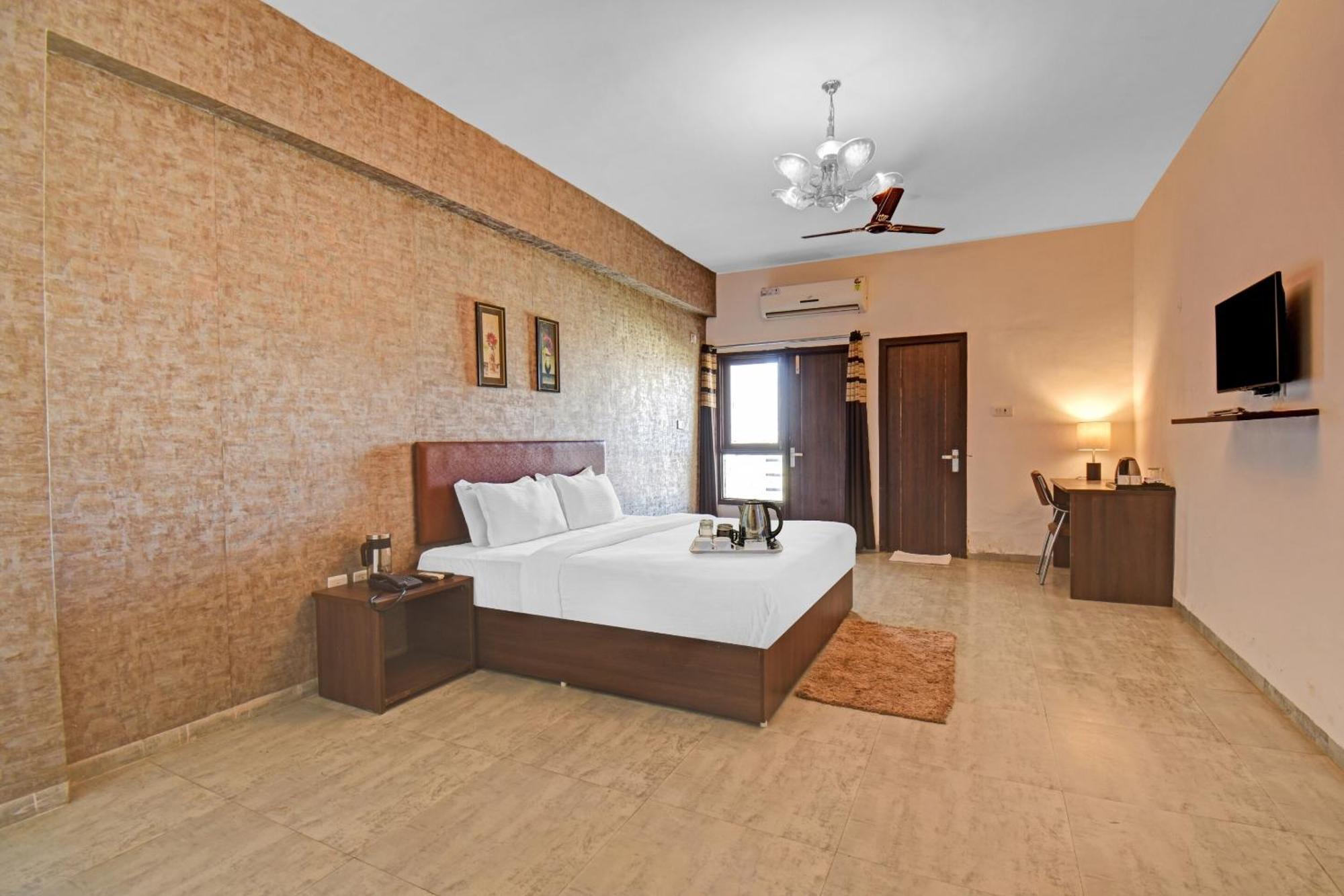 Townhouse Classio Suites Shirdi Luaran gambar