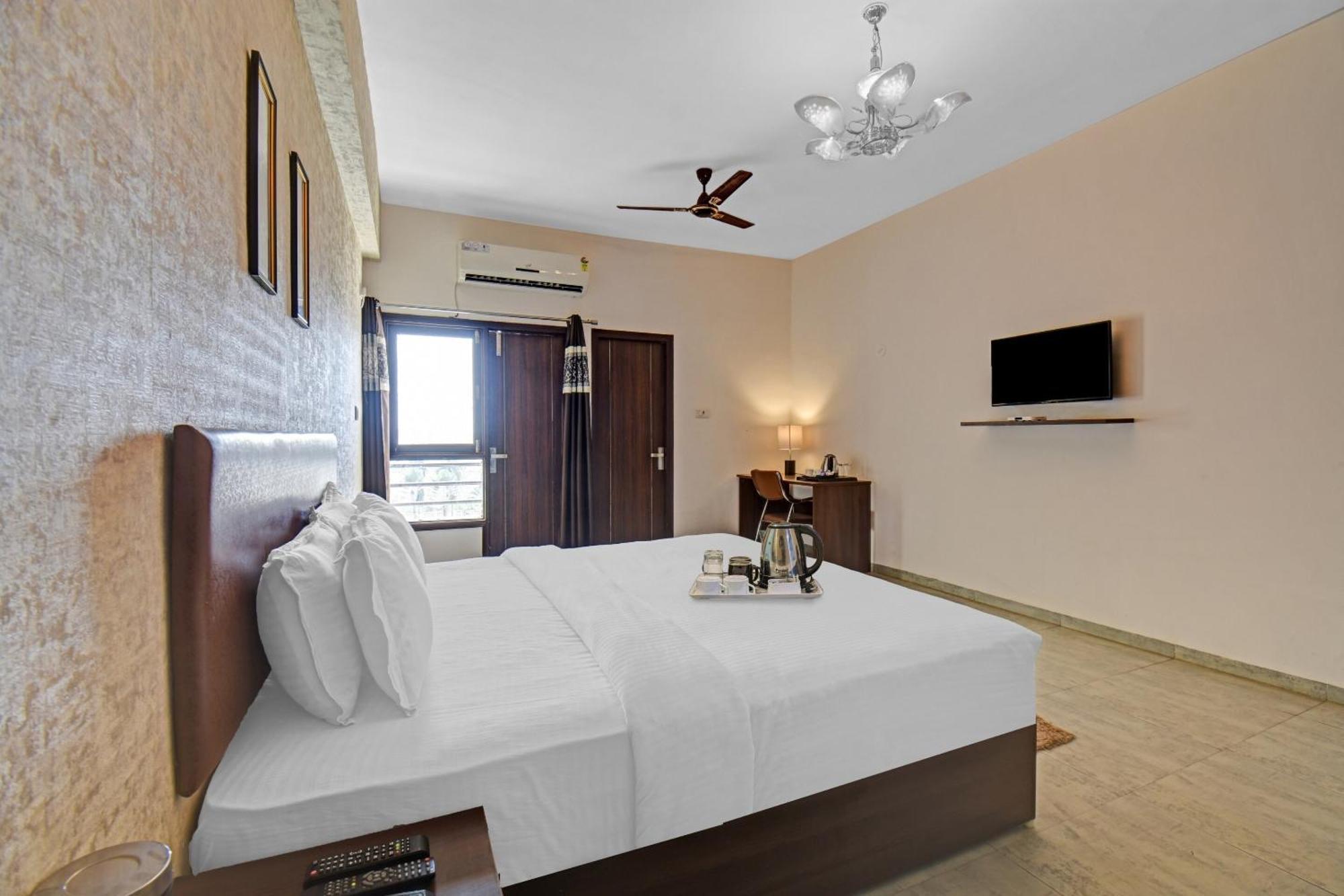 Townhouse Classio Suites Shirdi Luaran gambar