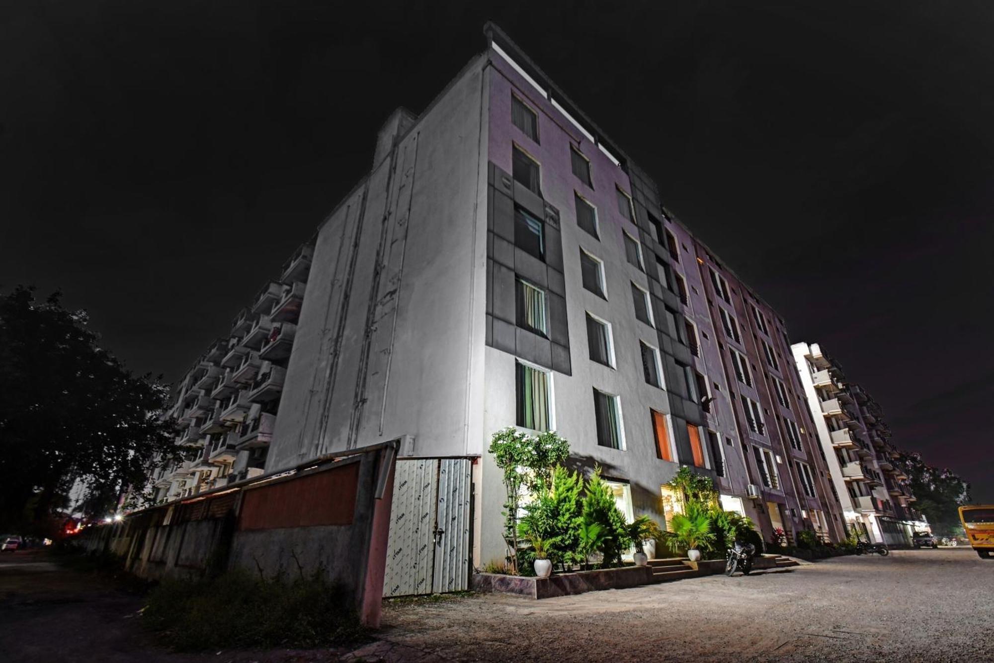 Townhouse Classio Suites Shirdi Luaran gambar
